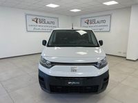 Usata Fiat Doblò 131 CV (96 kW) 2023 Bianco pastello Monovolume