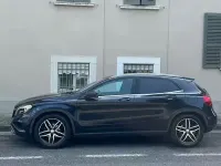 Usata Mercedes GLA200 Premium 136 CV (100 kW) 2016 Bluazzurro SUV