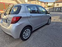 Usata Toyota Yaris Cool 69 CV (50 kW) 2015 Utilitaria