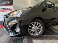 Usata Toyota Yaris Lounge 69 CV (50 kW) 2016 Nero Berlina