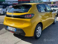 Usata Peugeot 208 Active 75 CV (55 kW) 2023 Giallo Utilitaria