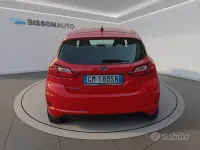 Usata Ford Fiesta Titanium 75 CV (55 kW) 2023 Rosso Utilitaria