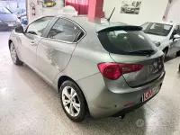 Usata Alfa Romeo Giulietta Progression 105 CV (77 kW) 2013 Grigio Utilitaria