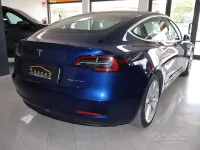 Usata Tesla Model 3 Long Range AWD 152 kW (208 CV) 2019 Bluazzurro Berlina