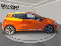 Usata Renault Clio Techno 101 CV (74 kW) 2023 Arancione Utilitaria