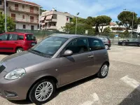 Gebraucht Lancia Ypsilon 77 PS (56 kW) 2010 Violett Kleinwagen