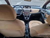 Usata Lancia Ypsilon 95 CV (69 kW) 2004 Rosso Utilitaria