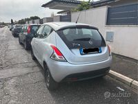 Usata Lancia Ypsilon 60 CV (44 kW) 2015 Grigio Utilitaria