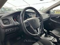 Usata Volvo V40 Plus 120 CV (88 kW) 2019 Grigio scuro Berlina