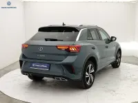 Usata VW T-Roc R-line 110 CV (80 kW) 2023 Verde SUV