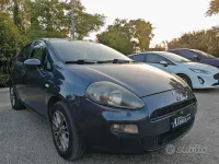 Usata Fiat Grande Punto 85 CV (62 kW) 2012 Grigio Utilitaria