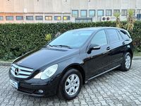 Usata Mercedes R320 224 CV (164 kW) 2008 Nero Monovolume