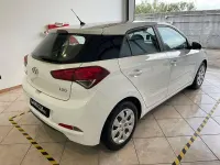 Usata Hyundai i20 Classic 75 CV (55 kW) 2016 Bianco Berlina