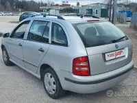 Usata Skoda Fabia 68 CV (50 kW) 2003 Grigio Station wagon