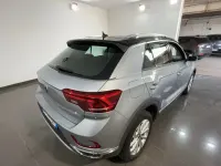 Usata VW T-Roc Style 150 CV (110 kW) 2023 Argento met./tetto nero SUV