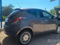 Usata Lancia Ypsilon Silver 95 CV (69 kW) 2018 Grigio Utilitaria
