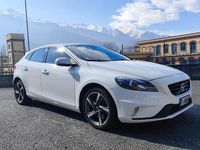 Usata Volvo V40 150 CV (110 kW) 2016 Bianco Berlina
