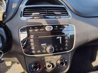 Usata Fiat Punto Young 69 CV (50 kW) 2017 Nero Utilitaria