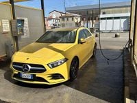 Usata Mercedes 180 Premium 116 CV (85 kW) 2020 Giallo Berlina
