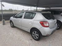 Usata Dacia Sandero Lauréate 75 CV (55 kW) 2016 Argento Utilitaria