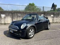 Usata Mini One Cabriolet 90 CV (66 kW) 2004 Nero metallizzato Cabrio