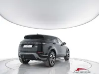 Käytetty Land Rover Range Rover evoque R-Dynamic 150 HP (110 kW) 2021 Musta Katumaasturi