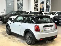 Usata Mini Cooper SE Classic 75 kW (102 CV) 2021 Bianco Utilitaria