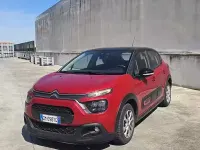 Begagnad Citroën C3 Shine 102 HK (75 kW) 2023 Röd Halvkombi