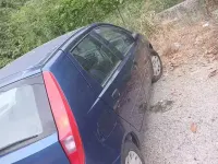 Usata Fiat Punto 60 CV (44 kW) 2002 Bluazzurro Utilitaria