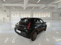 Usata Renault R5 Evolution 77 kW (106 CV) 2025 Nero Utilitaria