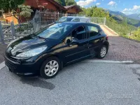 Usata Peugeot 207 75 CV (55 kW) 2007 Nero Berlina