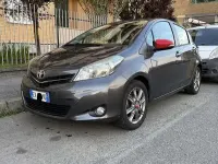 Usata Toyota Yaris Lounge 99 CV (72 kW) 2012 Utilitaria