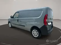 Usata Fiat Doblò 135 CV (99 kW) 2013 Grigio Monovolume