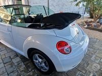 Usata VW New Beetle 105 CV (77 kW) 2010 Bianco Utilitaria