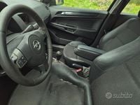 Usata Opel Astra 90 CV (66 kW) 2005 Nero Berlina