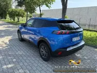 Usata Peugeot 2008 Active 101 CV (74 kW) 2021 Blu SUV