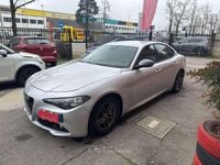 Usata Alfa Romeo Giulia 150 CV (110 kW) 2017 Grigio Berlina