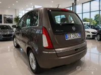 Usata Lancia Musa 77 CV (56 kW) 2009 Marrone Monovolume