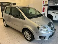 Usata Lancia Musa Gold 95 CV (69 kW) 2012 Grigio Monovolume