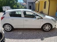 Usado Opel Corsa 75 HP (55 kW) 2009 Branco Citadino