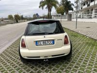 Usata Mini Cooper S 170 CV (125 kW) 2004 Bianco Utilitaria
