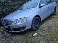Usata VW Passat 75 CV (55 kW) 2008 Grigio Station wagon