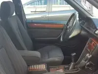 Usata Mercedes E200 109 CV (80 kW) 1990 Berlina