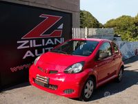Usata Toyota Aygo 68 CV (50 kW) 2010 Rosso Utilitaria