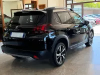 Usata Peugeot 2008 Active 102 CV (75 kW) 2017 Grigio scuro SUV