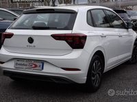 Usata VW Polo Life 95 CV (69 kW) 2023 Bianco pastello Utilitaria