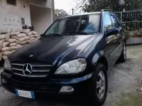 Usata Mercedes ML270 163 CV (119 kW) 2002 Blu SUV