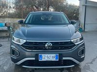 Usata VW T-Roc Life 150 CV (110 kW) 2023 Grigio SUV