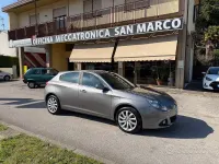 Usata Alfa Romeo Giulietta Distinctive 150 CV (110 kW) 2015 Grigio Utilitaria