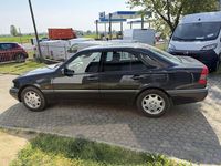 Usata Mercedes C180 Elegance 122 CV (89 kW) 1995 Nero Berlina
